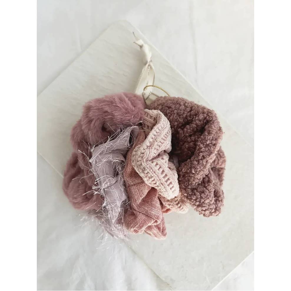 VELVET SOFT SCRUNCHIES SET - GABI: BROWN / ONE SIZE