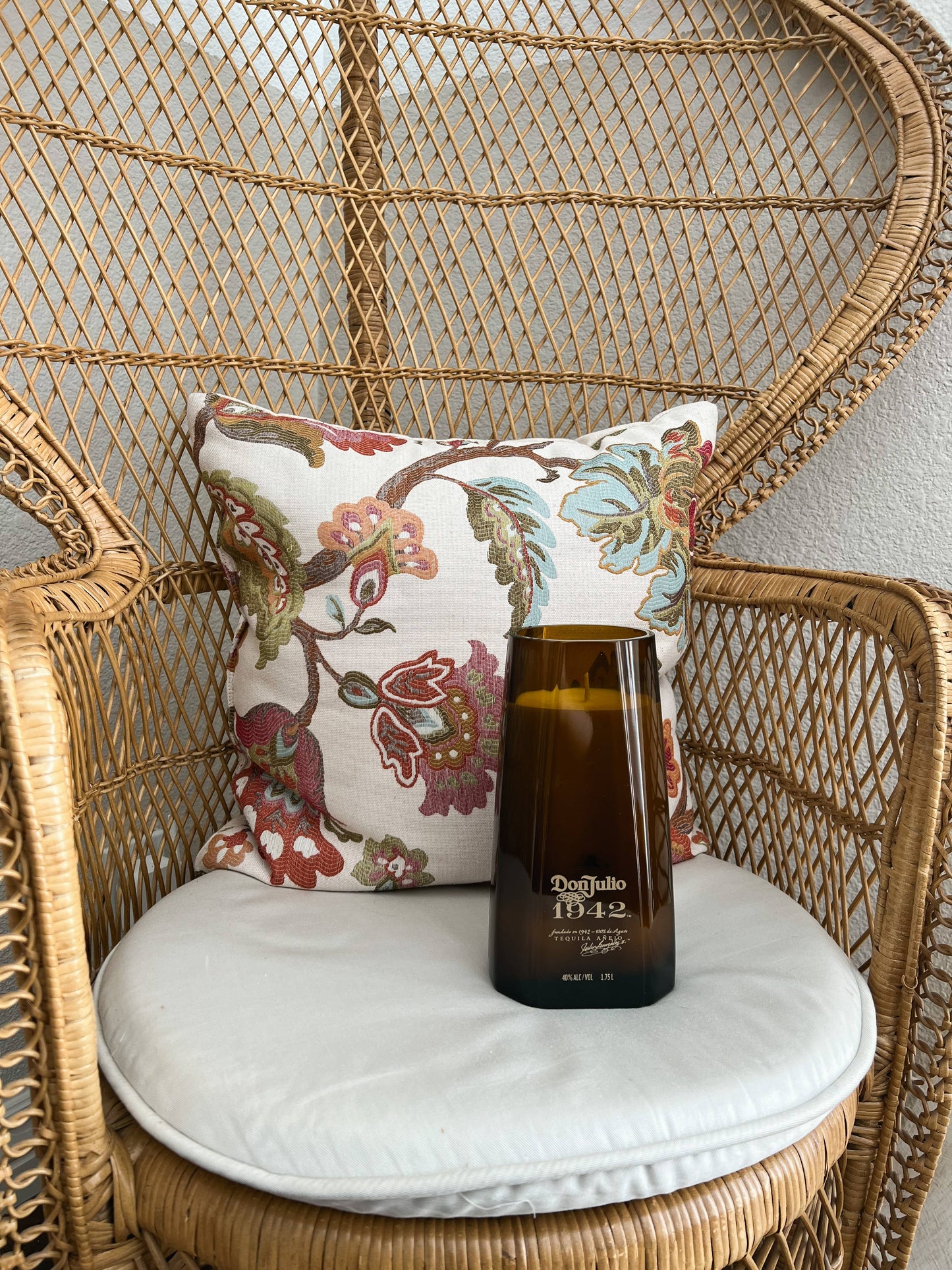 Recycled 1942 Candle: Amber/Sandalwood/Leather / Small