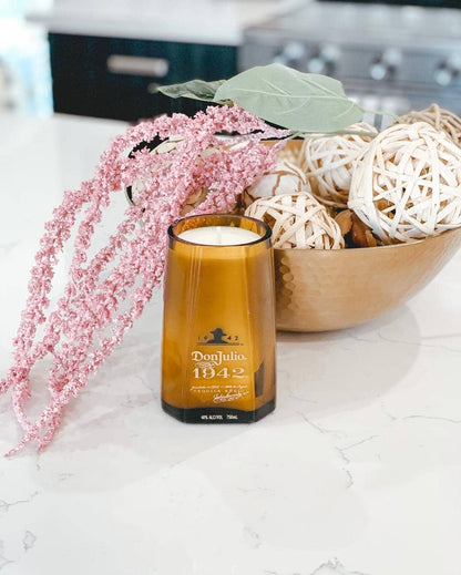 Recycled 1942 Candle: Amber/Sandalwood/Leather / Small